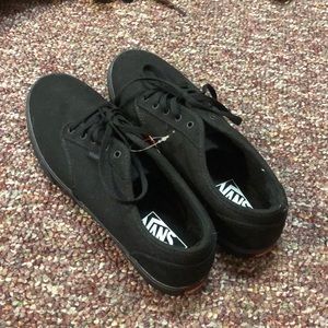 BLACK VANS